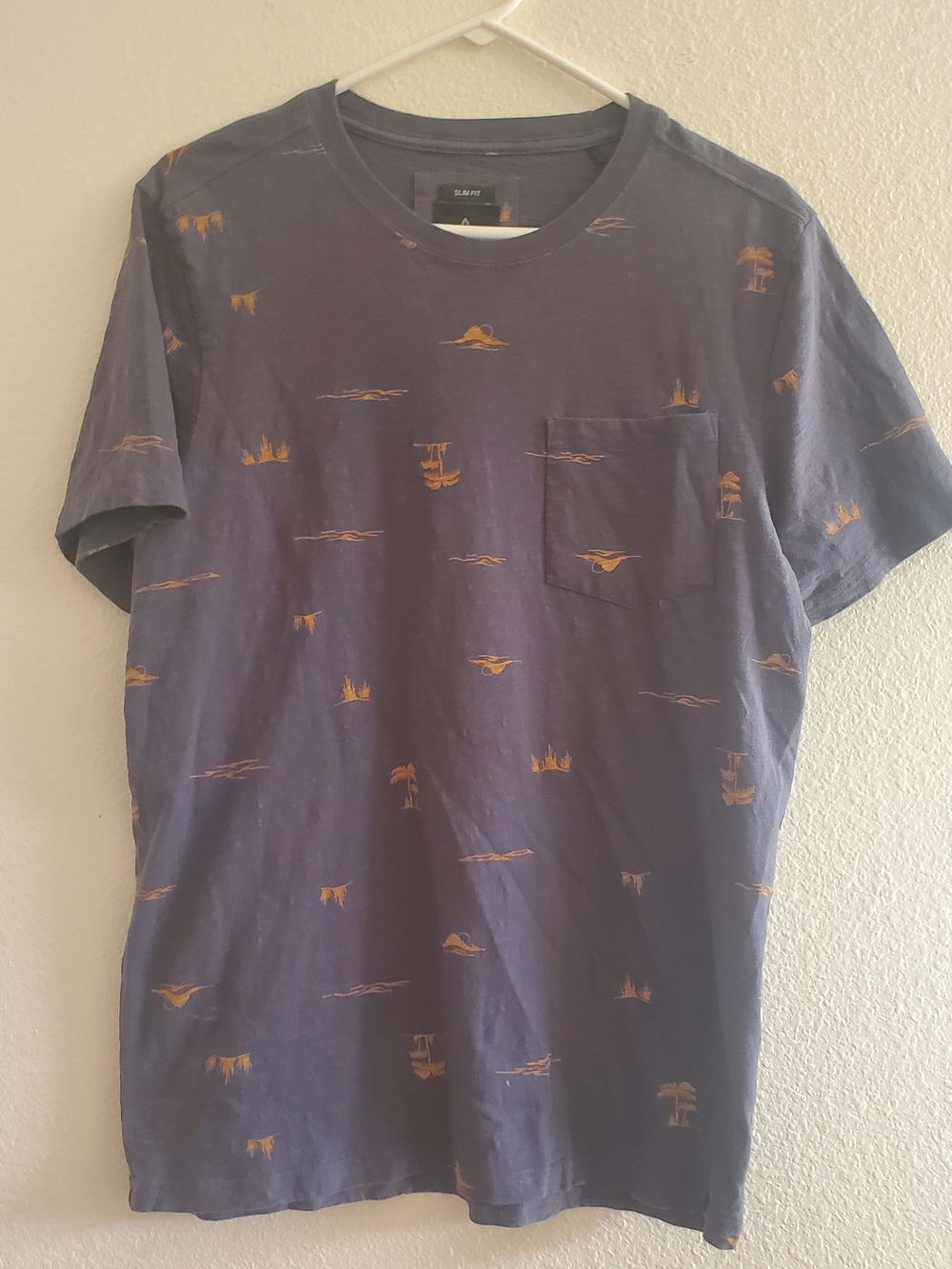 Prana Navy Short-Sleeve Pocket Tee with Orange Island Motif Size M